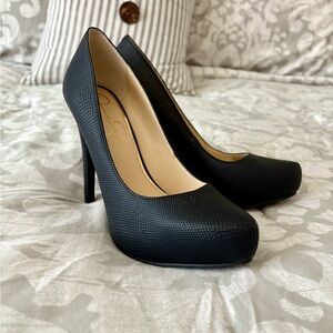 Jessica Simpson Black High Heel Pumps